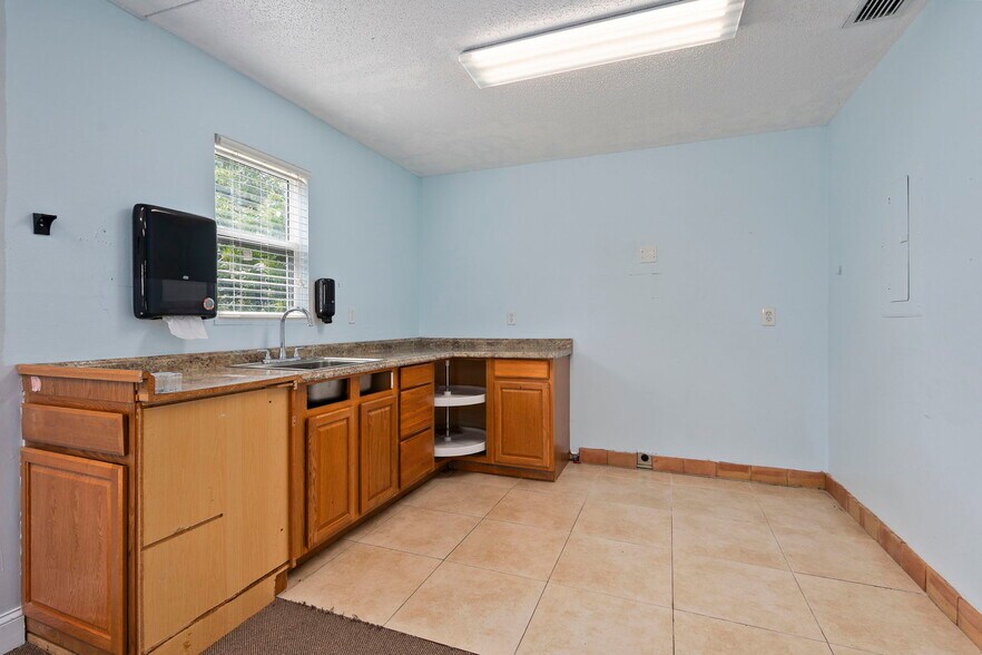 More Photos Of 1110 SW Martin Downs Blvd, Palm City Schools For Sale