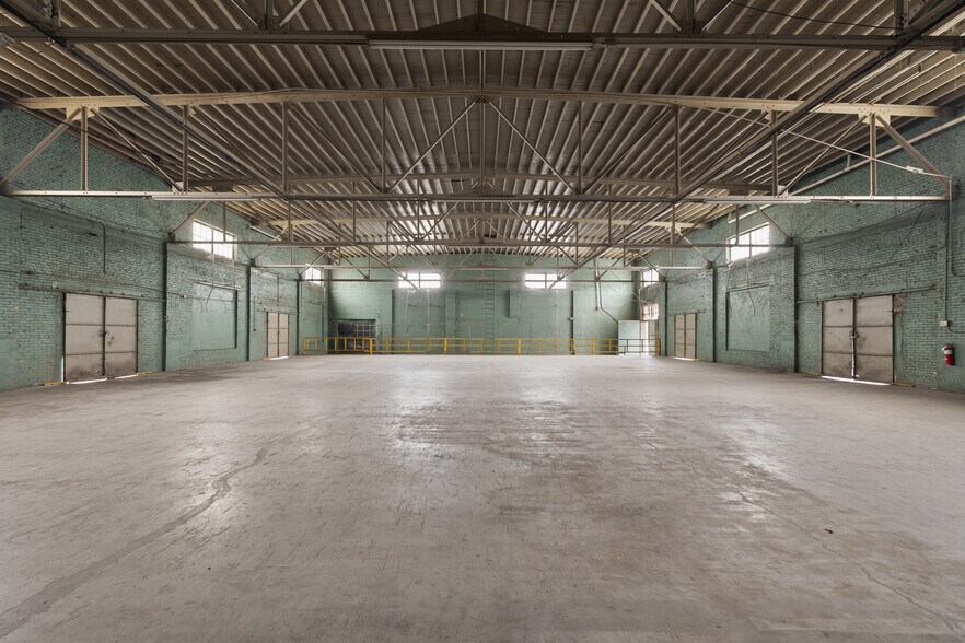 More Photos Of 101 N Val Verde Rd, Donna Warehouse For Sale