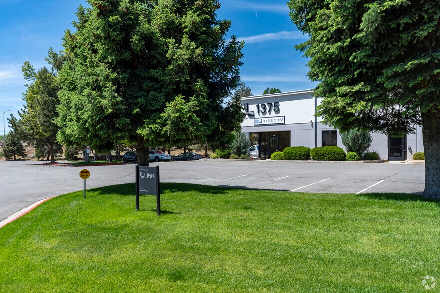 More Photos Of 1315 Greg St, Sparks Unknown For Lease