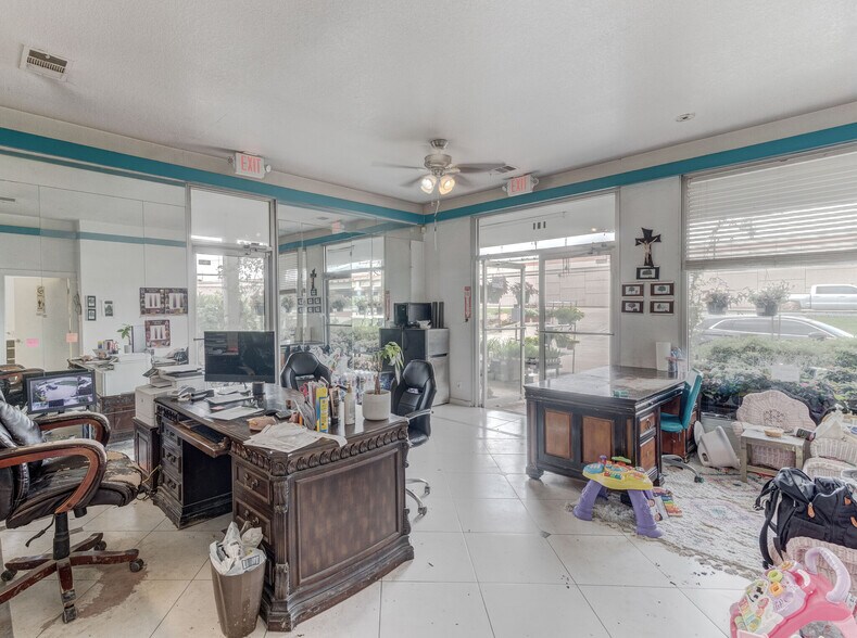 More Photos Of 212 S Interstate 35 E, Lancaster Land For Sale