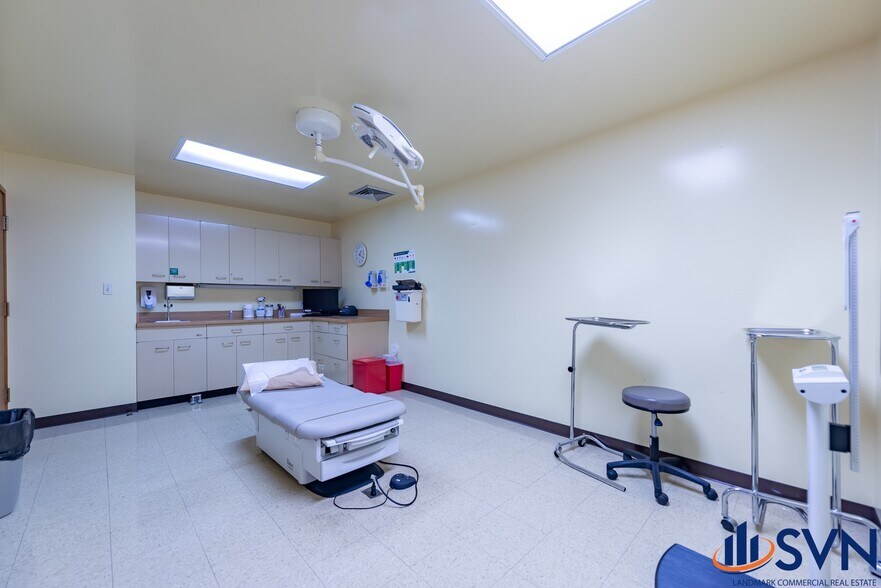 More Photos Of 2210 Dean St, St Charles Medical For Sale