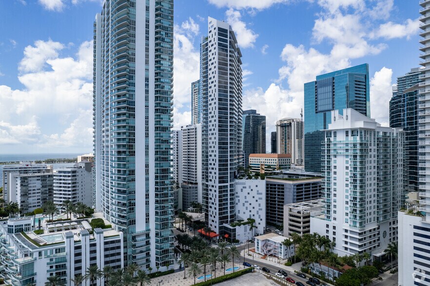 More Photos Of 1300 Brickell Bay Dr, Miami Apartments For Sale