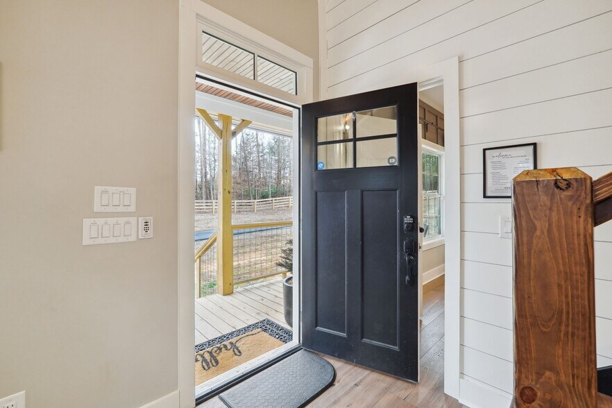 More Photos Of 1300 Preacher Campbell Rd, Clarkesville Multifamily For Sale