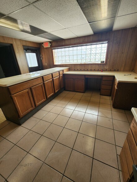 More Photos Of 103 Quarry Rd, Rochelle Warehouse For Lease