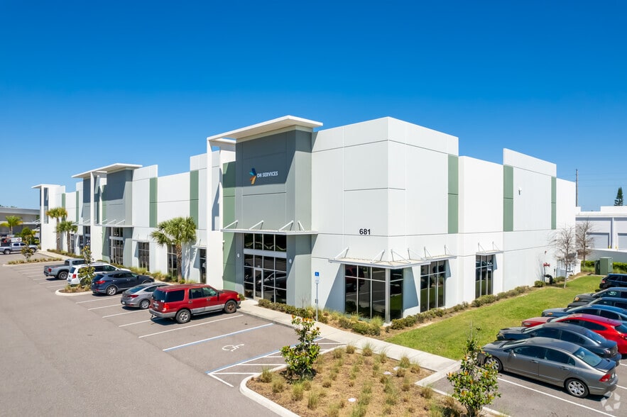 Primary Photo Of 661 Garden Commerce Pky, Winter Garden Unknown For Lease