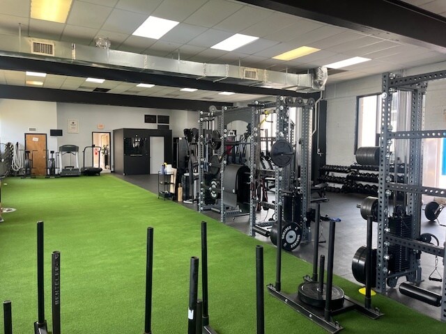 More Photos Of 125 Clinton Rd, Fairfield Warehouse For Lease