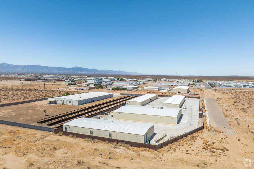 More Photos Of 17261-17283 Columbus St, Adelanto Warehouse For Lease