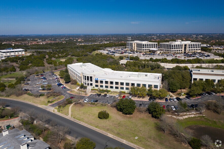 More Photos Of 7500 Rialto Blvd, Austin Unknown For Lease