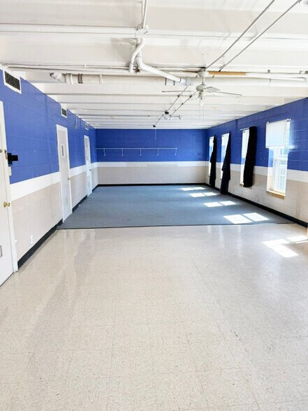 More Photos Of 84 Fairway Dr, Nashville Religious Facility For Lease