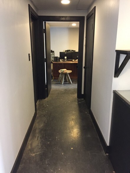 More Photos Of 2330 S Main Ave, Lovington Warehouse For Lease