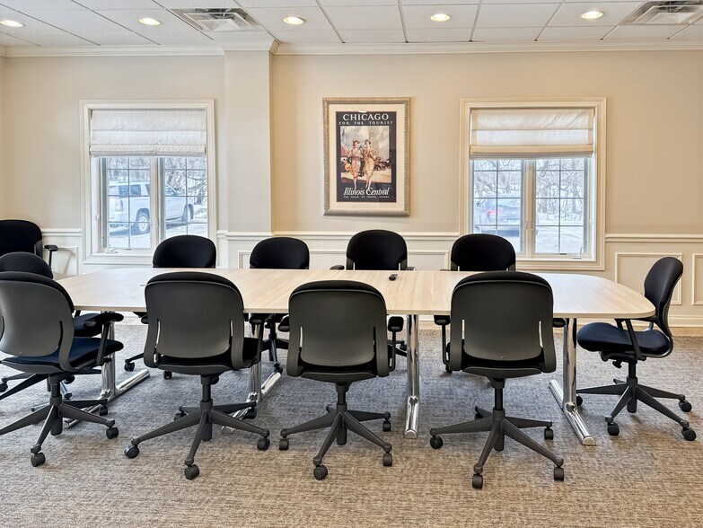 More Photos Of 1870 W Winchester Rd, Libertyville Coworking Space