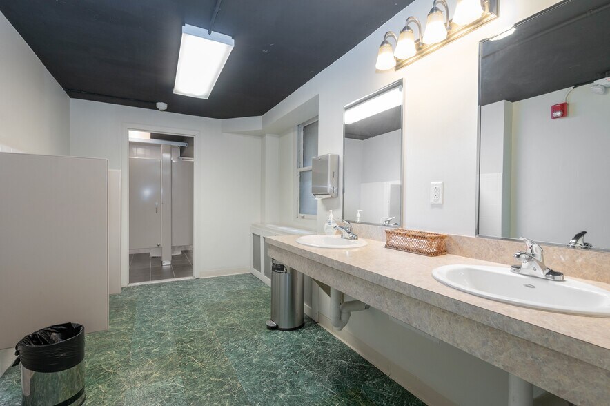 More Photos Of 22 South St, Morristown Office For Lease