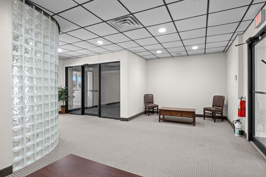More Photos Of 1410 Hooper Ave, Toms River Office For Lease