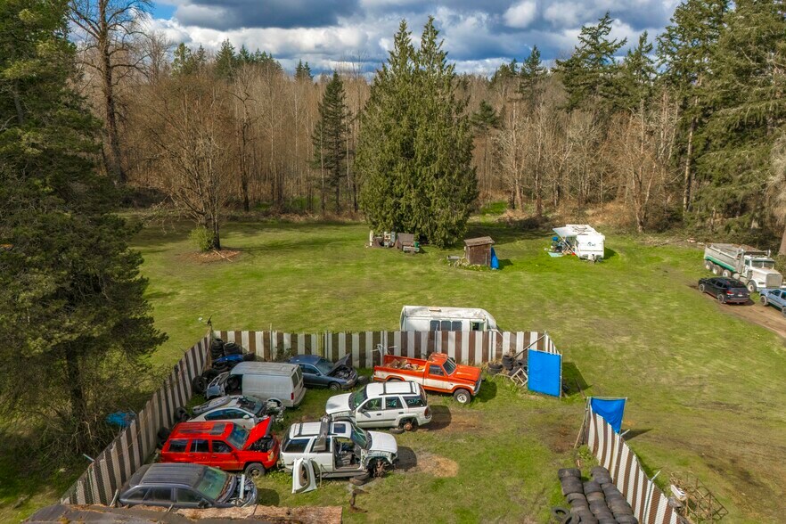 More Photos Of 32416 Mountain Hwy E, Eatonville General Retail For Sale