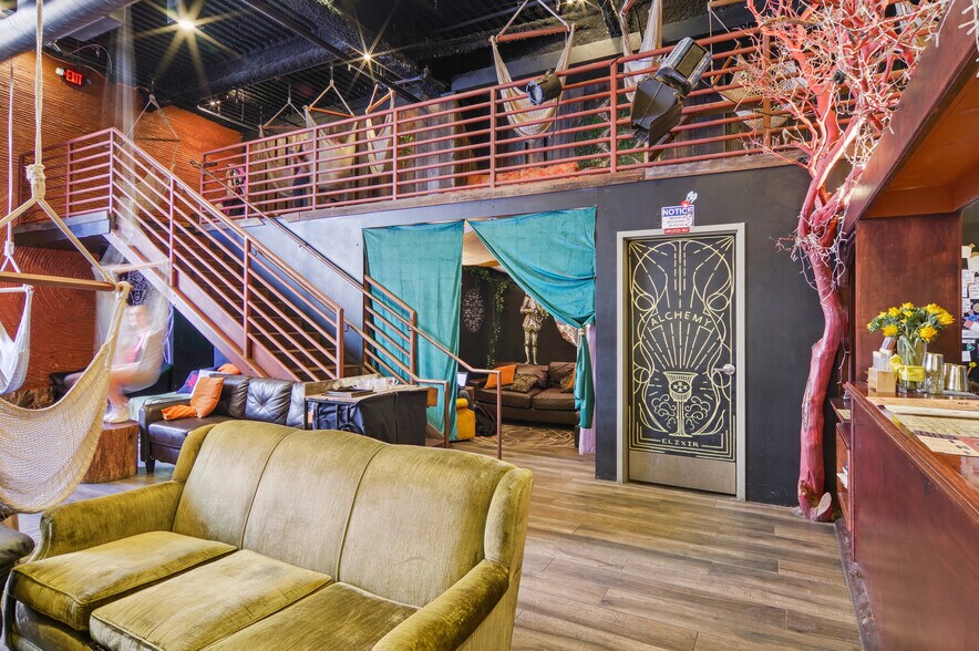 More Photos Of 110 Cooper St, Santa Cruz Office For Sale