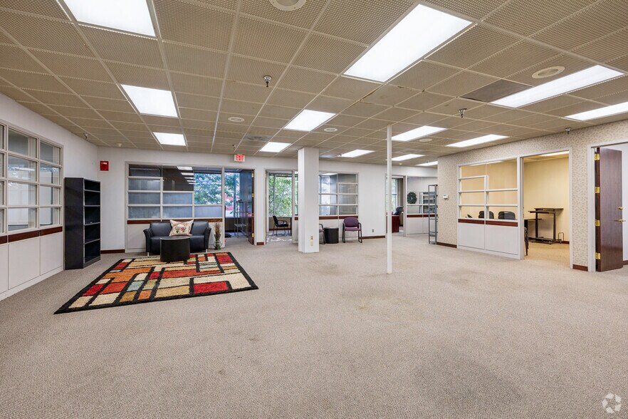 More Photos Of 300 Walnut St, Des Moines Apartments For Sale