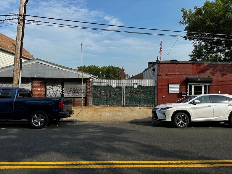 Primary Photo Of 8445 103rd Ave, Jamaica Land For Lease