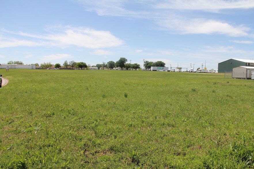 More Photos Of 109 E Hatton Rd, Wichita Falls Land For Sale