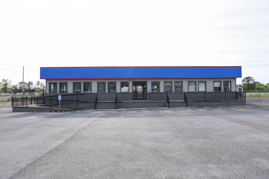 Primary Photo Of 3511 Highway 31 S, Decatur Auto Dealership For Lease