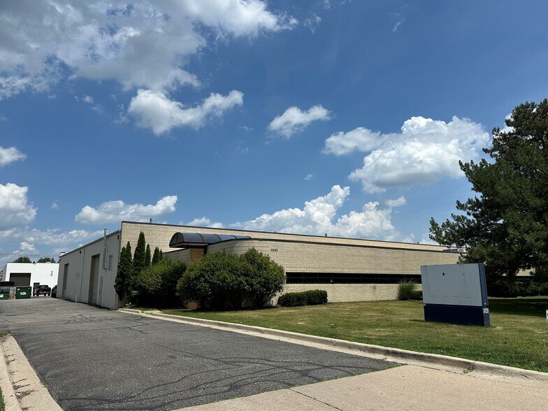 Primary Photo Of 6543-6575 Arrow Dr, Sterling Heights Manufacturing For Lease