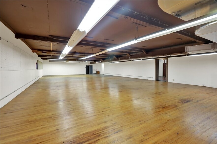 More Photos Of 345 N Main St, Bernville Industrial For Sale