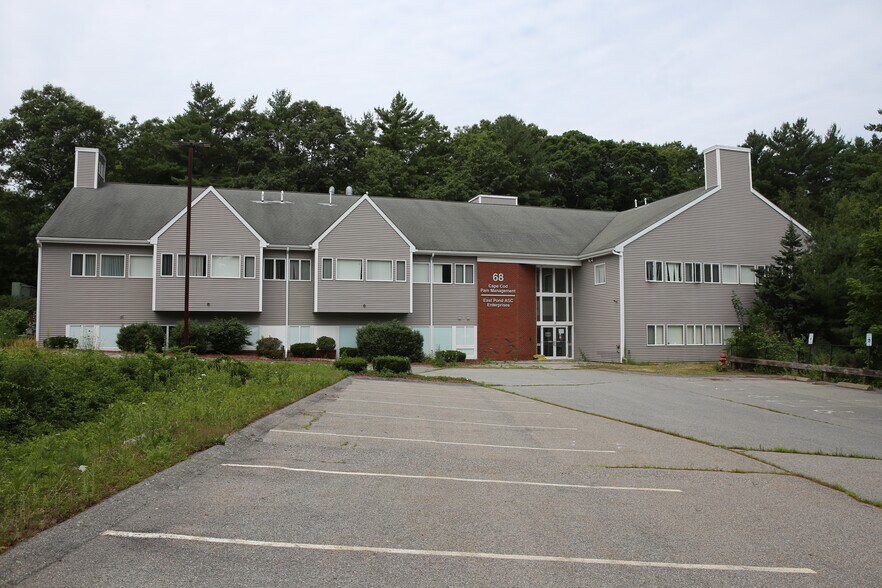 More Photos Of 68 N Main St, Carver Medical For Sale
