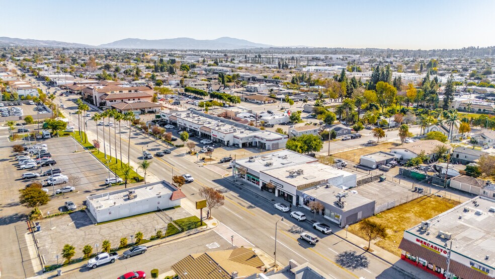 More Photos Of 214 W La Habra Blvd, La Habra Storefront For Lease