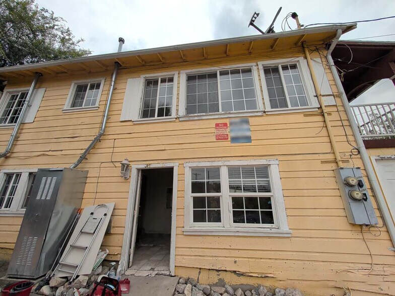 More Photos Of 4790 Academy St, Los Angeles Apartments For Sale