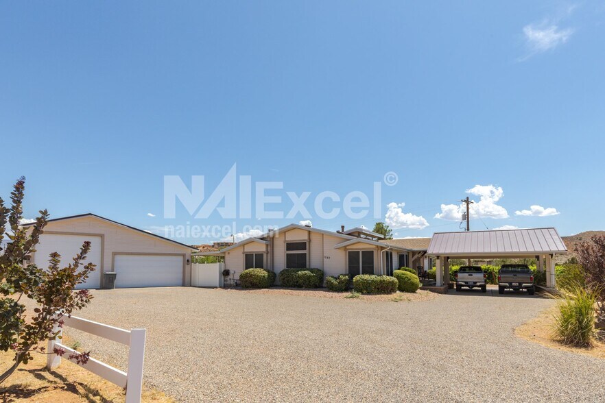 More Photos Of 1304 N Main St, Leeds General Retail For Sale