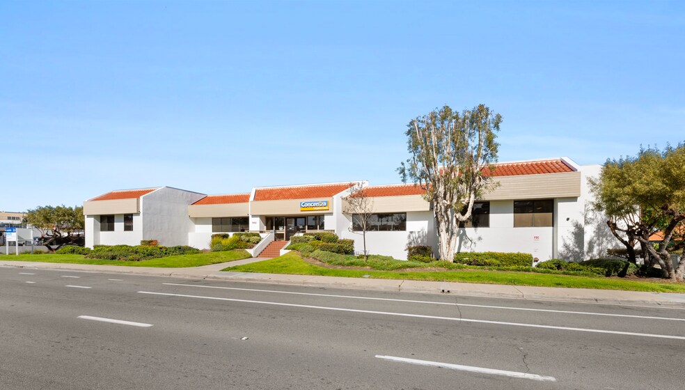 More Photos Of 7862 El Cajon Blvd, La Mesa Medical For Lease