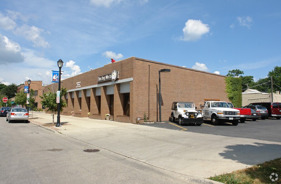 More Photos Of 340-350 Linden Ave, Wilmette Office For Sale