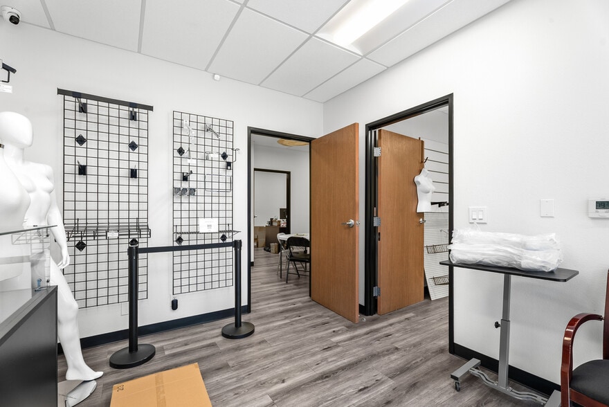 More Photos Of 2003 Raymer Ave, Fullerton Distribution For Sale