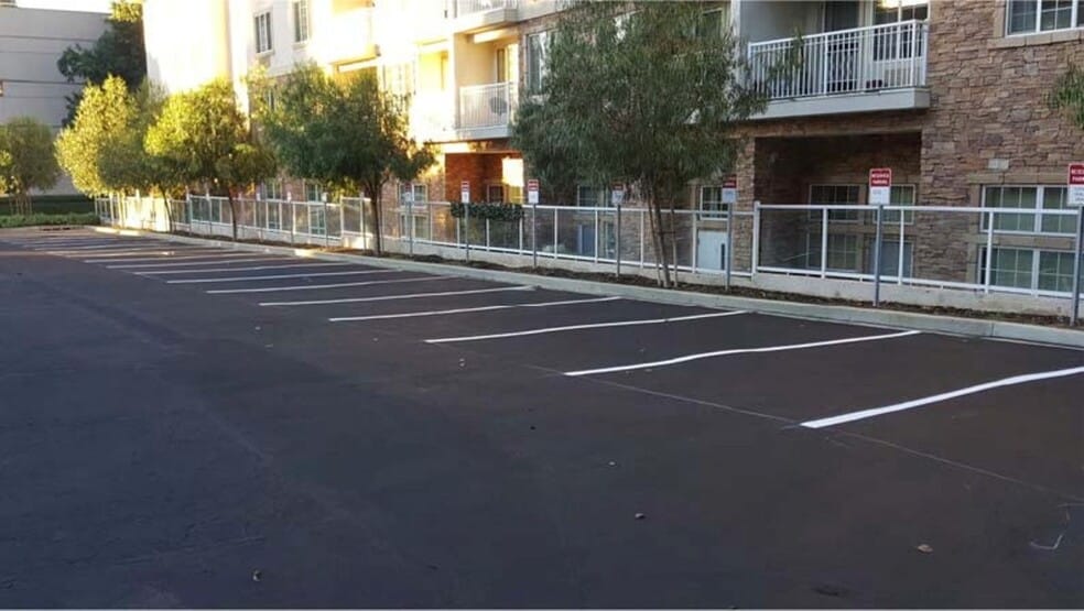 More Photos Of 1577 E Chevy Chase Dr, Glendale Medical For Lease