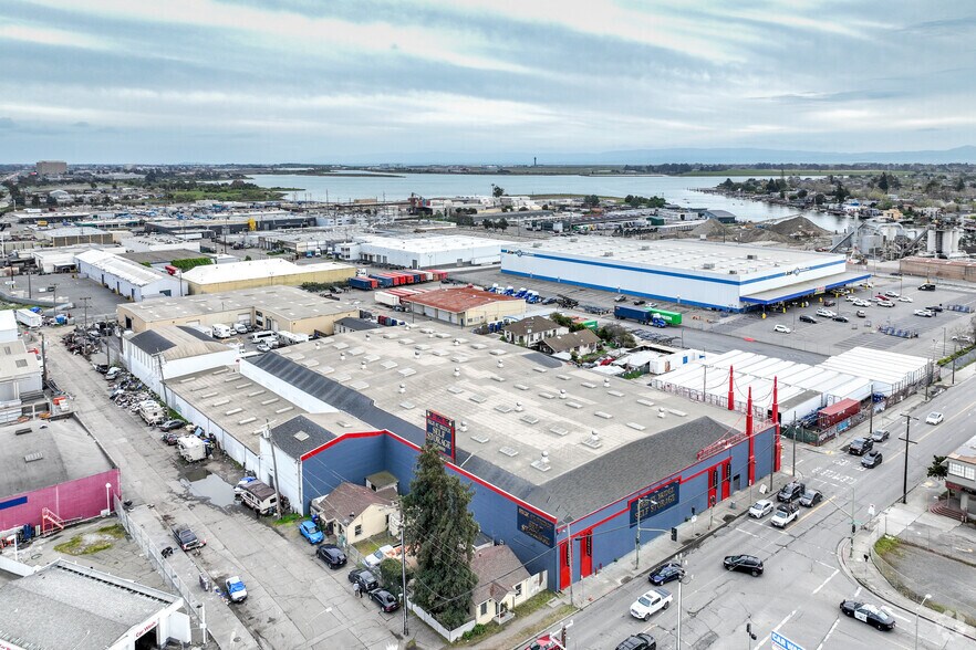 More Photos Of 500 High St, Oakland Self Storage For Sale