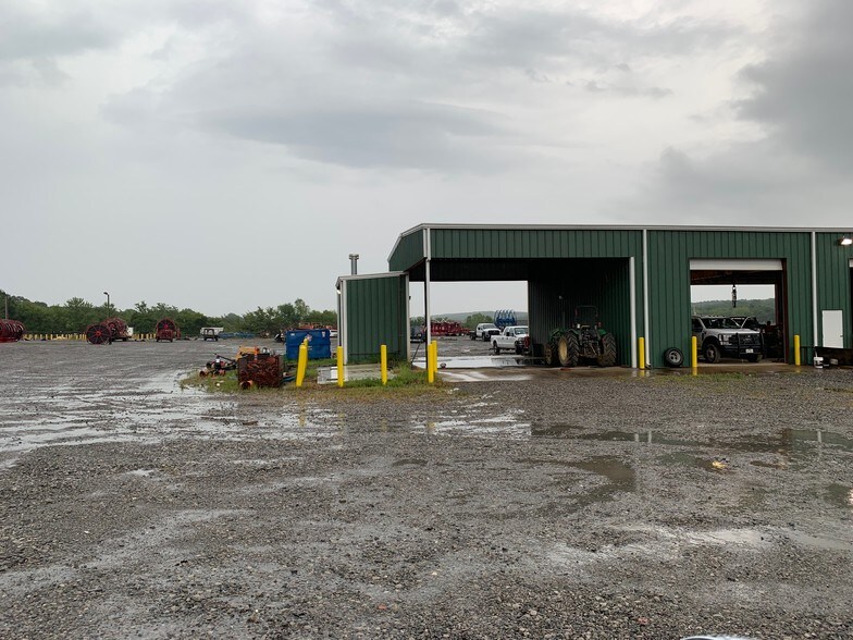 More Photos Of 104 N 9th St, Alderson Warehouse For Sale