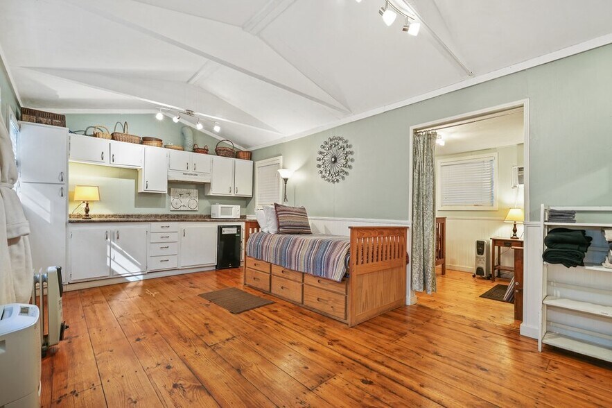 More Photos Of 400 Mulberry Gap Rd, Ellijay Hospitality For Sale