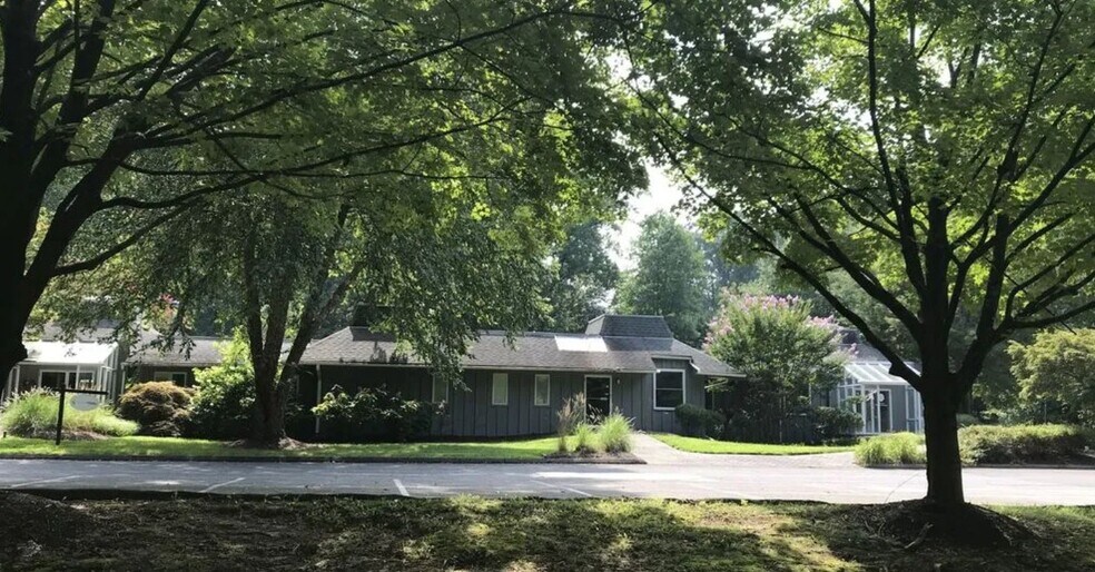 More Photos Of 1300 Ritchie Hwy, Arnold Office For Sale