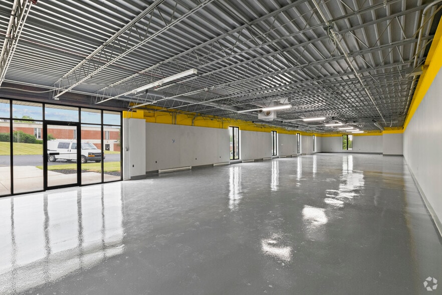 More Photos Of 2650-2680B Indian Ripple Rd, Beavercreek Unknown For Lease