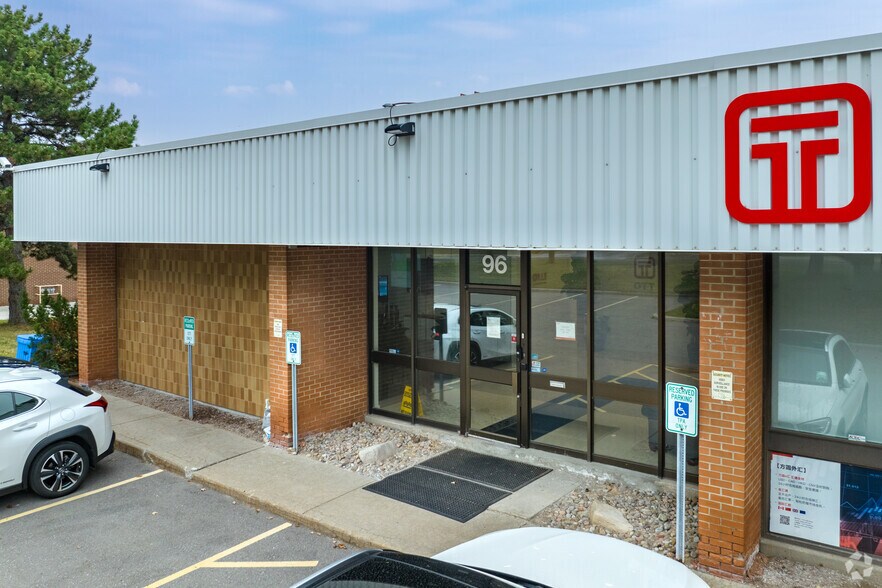 More Photos Of 96 Steelcase Rd W, Markham Service For Sale