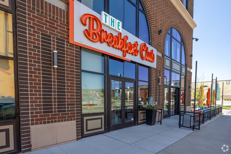 More Photos Of 1465 SW Park Square Dr, Ankeny Office For Lease