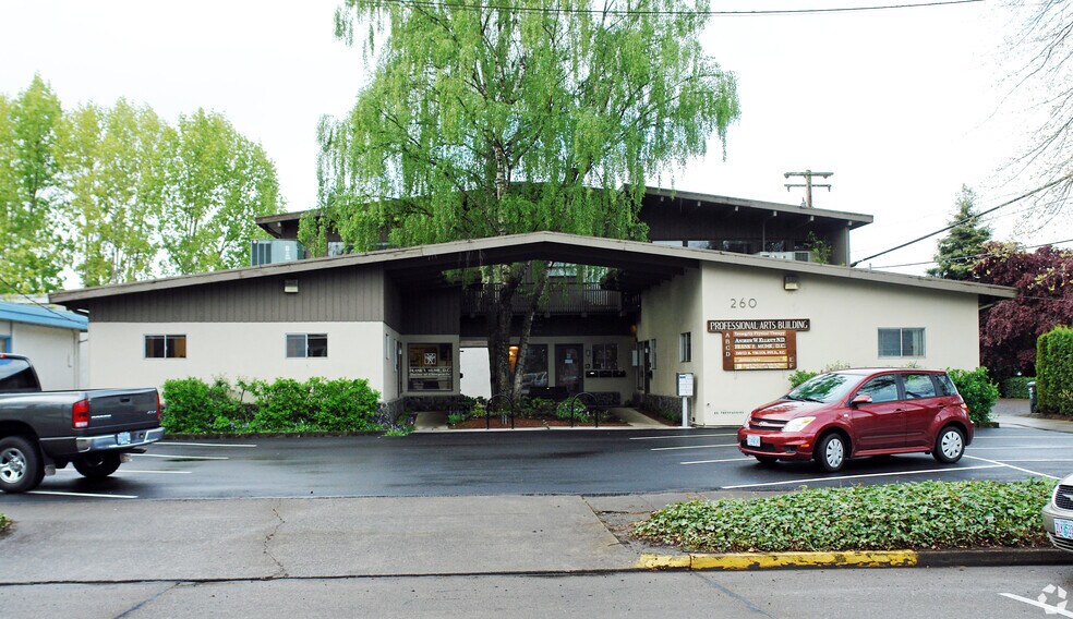 More Photos Of 260 E 15th Ave, Eugene Medical For Lease