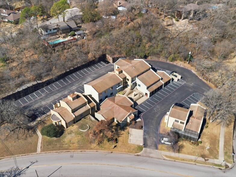 More Photos Of 1006 N Bowen Rd, Arlington Office For Lease