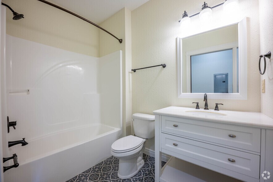 More Photos Of 3105 S Sare Rd, Bloomington Apartments For Lease
