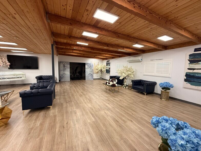 More Photos Of 15305 S Normandie Ave, Gardena Loft Creative Space For Lease