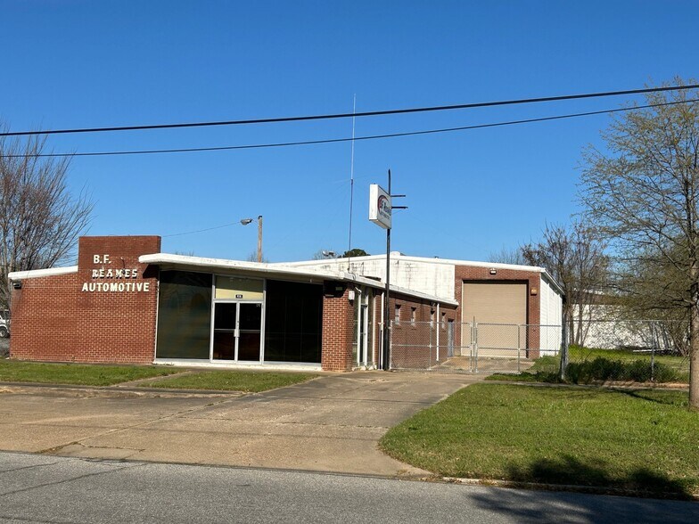 More Photos Of 918 3rd Ave, Columbus Light Distribution For Lease