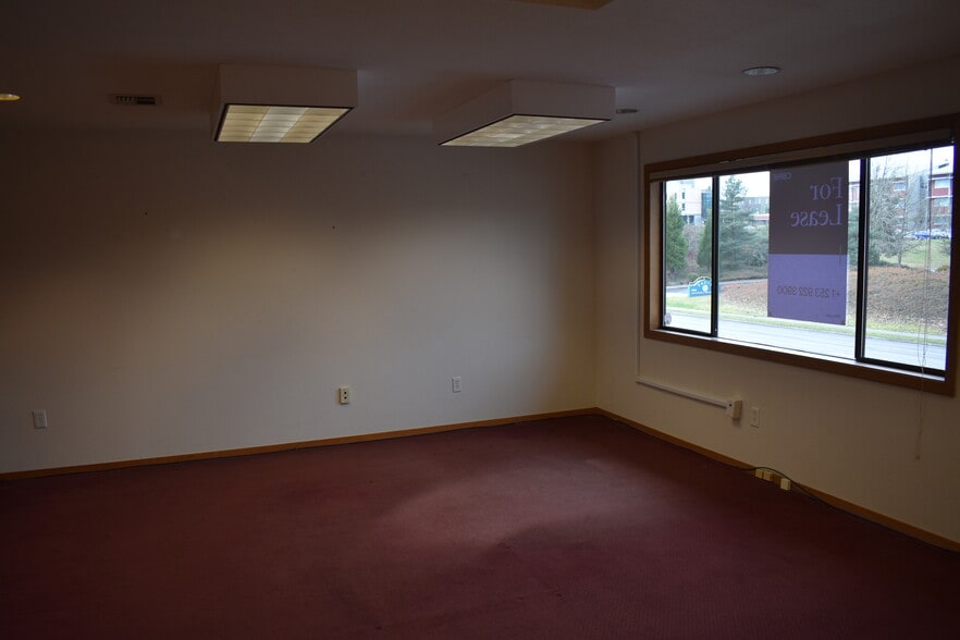 More Photos Of 6314 19th St W, Fircrest Office For Lease