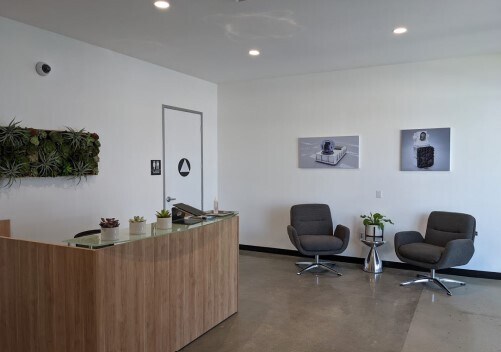 More Photos Of 13100 Yukon Ave, Hawthorne Research And Development For Lease