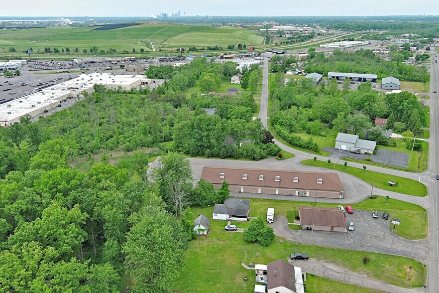 More Photos Of 7711 Porter Rd, Niagara Falls Medical For Lease