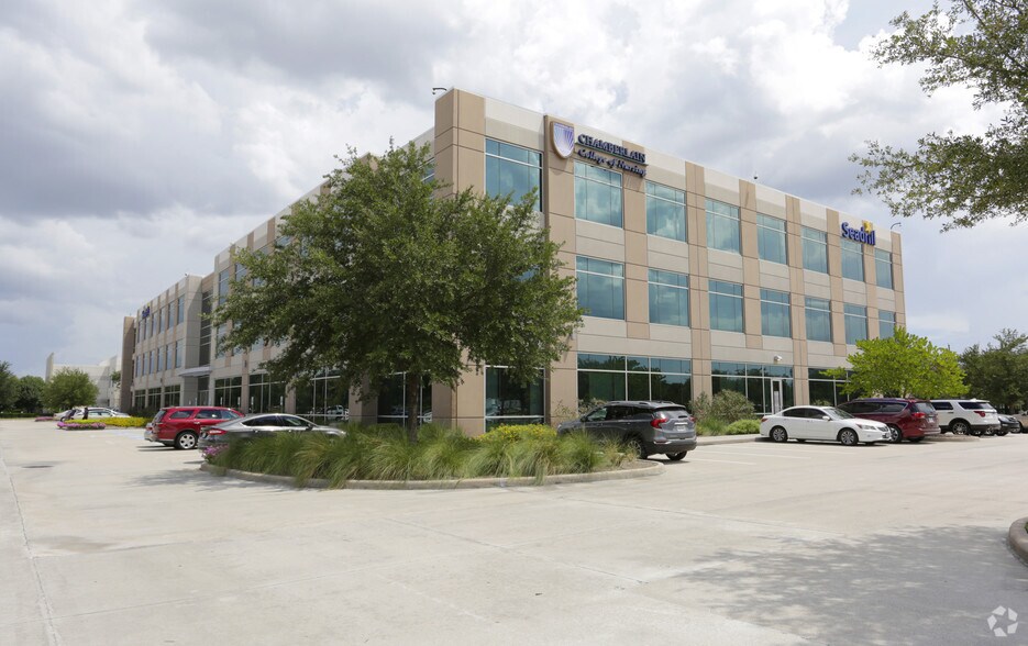 Primary Photo Of 11025 Equity Dr, Houston Office For Lease