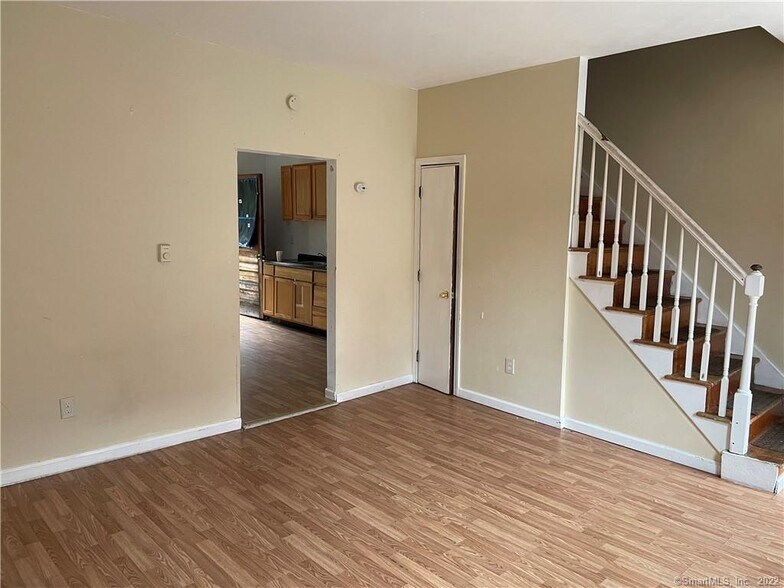 More Photos Of 27-31 Summer St, Bristol Apartments For Sale
